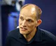 Tuchel se queja de fotógrafos que bloquearon su vista del himno de Inglaterra