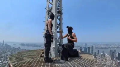 Arrestan a pareja que escaló el Empire State para pedir matrimonio