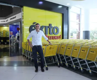 Grupo Éxito entrega alimentos ultra proteicos a niños en La Guaira tras terremotos