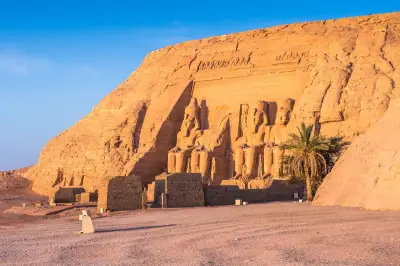 Hallan tumbas grecorromanas y ciudad bizantina en Egipto