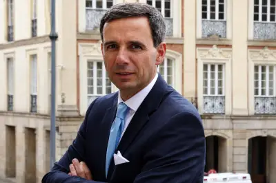 Miguel Gómez buscará refinanciar deuda pública en Washington
