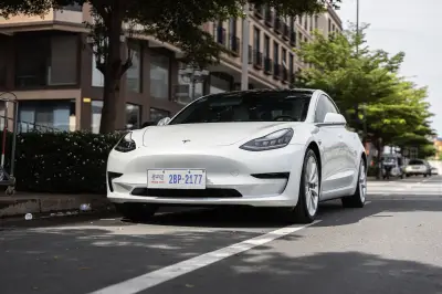 Velocidad alta reduce autonomía de carros eléctricos hasta 39%