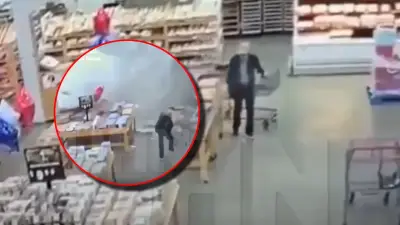 Video: techo de supermercado colapsa en Nueva Jersey por lluvias