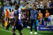 Argentina, resiliente y a los tumbos: Scaloni y Messi buscan el bicampeonato