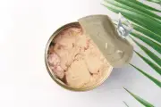Atún en agua o en aceite: cómo elegir según la receta