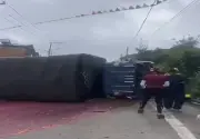 Cierre total en vía Bogotá-La Calera por volcamiento de tractocamión