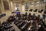 CNE entregará credenciales a senadores este martes; curul en disputa queda para Salvación Nacional