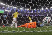 Colombia busca emular su mejor actuación mundialista en octavos ante Suiza
