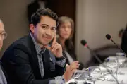 Daniel Briceño rechaza esquema de seguridad y se perfila para presidir Cámara
