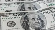 Dólar caerá a $3.357 este viernes, nivel no visto en seis años