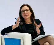 FMI nombra a la argentina Silvana Tenreyro como economista jefe