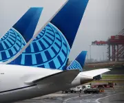 Juez rechaza desestimación de demanda contra United por asientos de ventanilla sin ventana