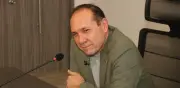 Ordenan arresto de 5 días al ministro del Trabajo Antonio Sanguino por desacato