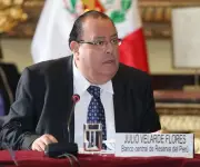Perú: Velarde acepta nuevo mandato al frente del Banco Central