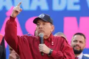 Periodistas nicaragüenses exiliados enfrentan represión transnacional, denuncia FLED