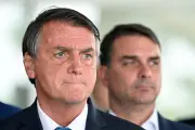 Policía brasileña allana residencia de Bolsonaro en busca de armas sin hallar nada