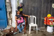 Rescatistas luchan por salvar a venezolano atrapado 6 días bajo escombros