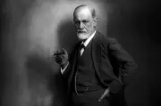 Sigmund Freud: el padre del psicoanálisis que revolucionó la comprensión del inconsciente